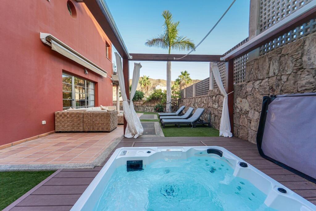Privacidad, espacio y vistas en Tauro, Magnífica casa de esq - foto 4