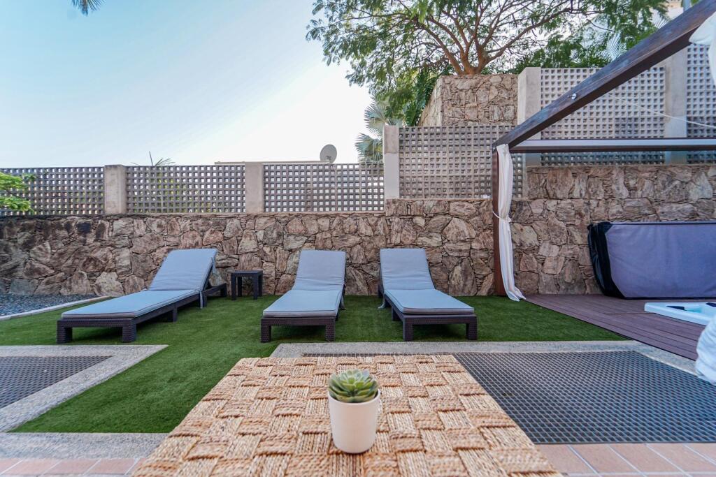 Privacidad, espacio y vistas en Tauro, Magnífica casa de esq - foto 8