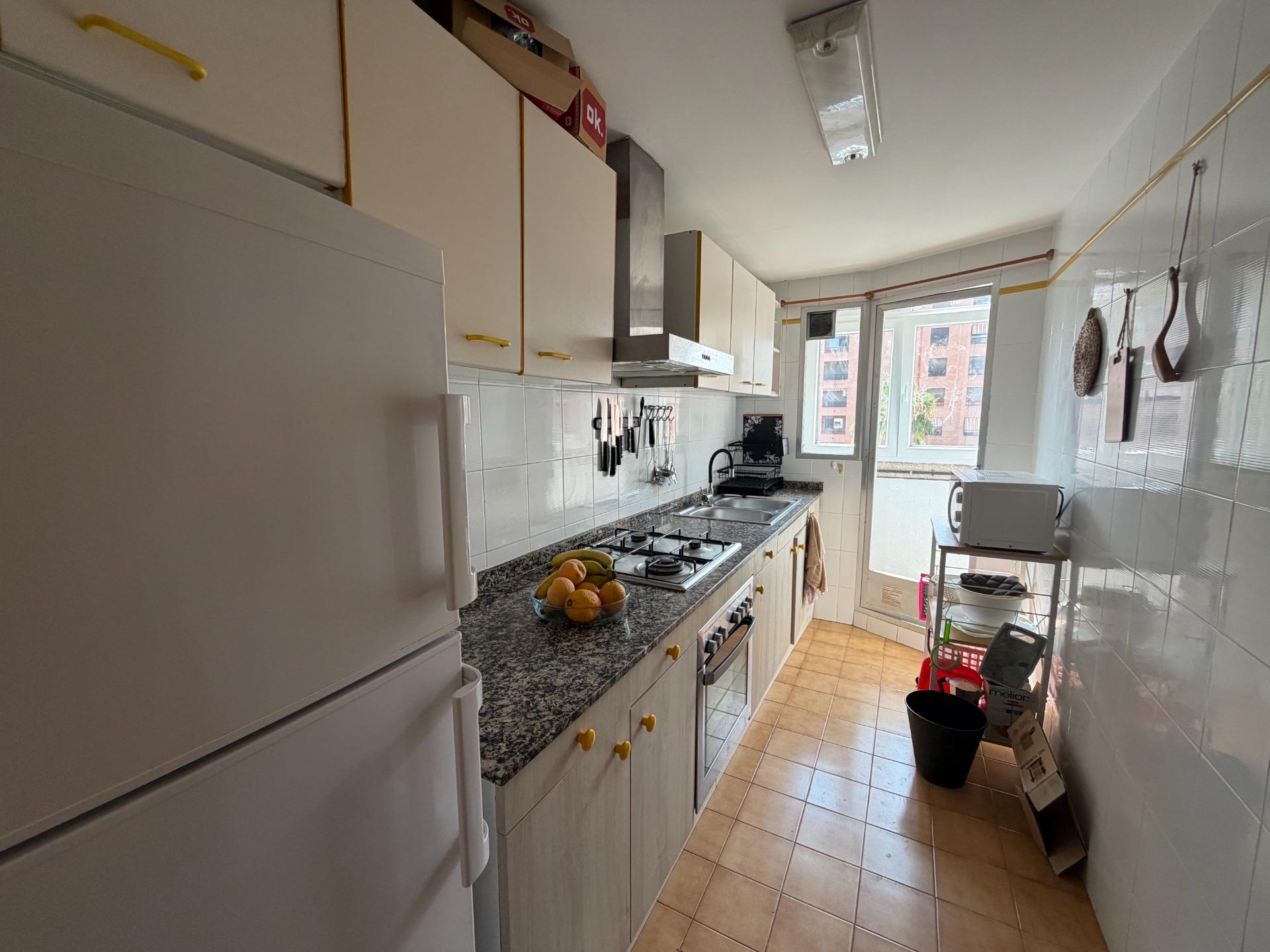 Solo queda una habitación disponible junto al Metro Ayora (V - foto 18