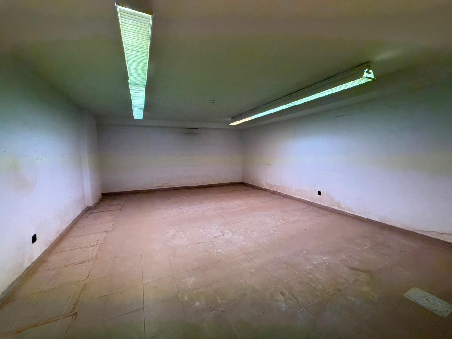 Local comercial 780m² en alquiler - Centro - foto 18