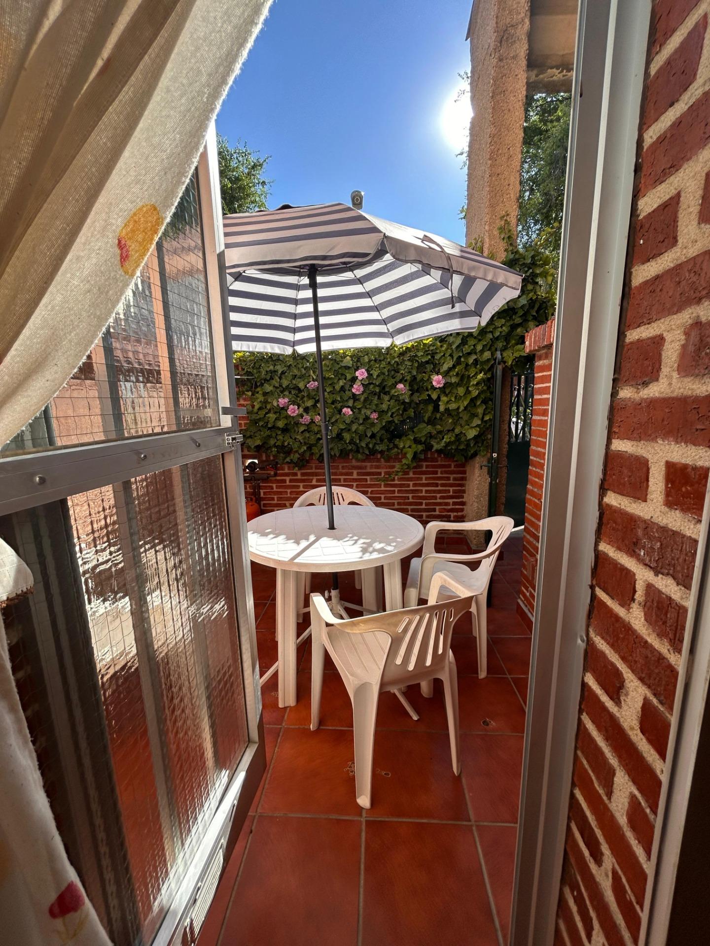 CASA ADOSADA 3 habitaciones. CALABAZANOS, VILLAMURIEL DE CER - foto 2