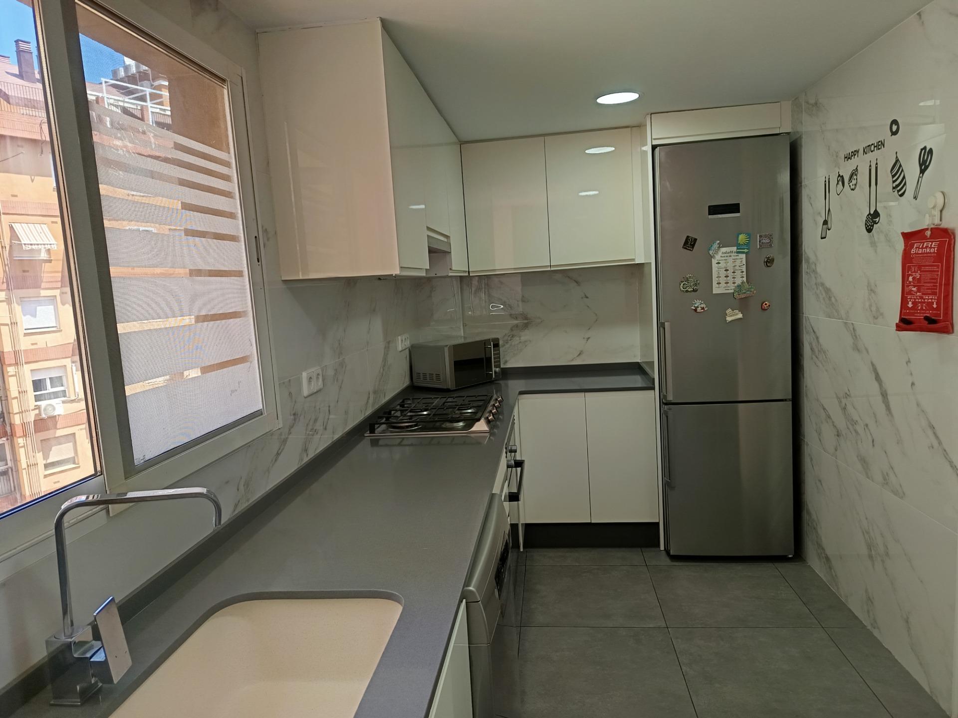 Amplio ático en la zona de Trinitat - foto 12