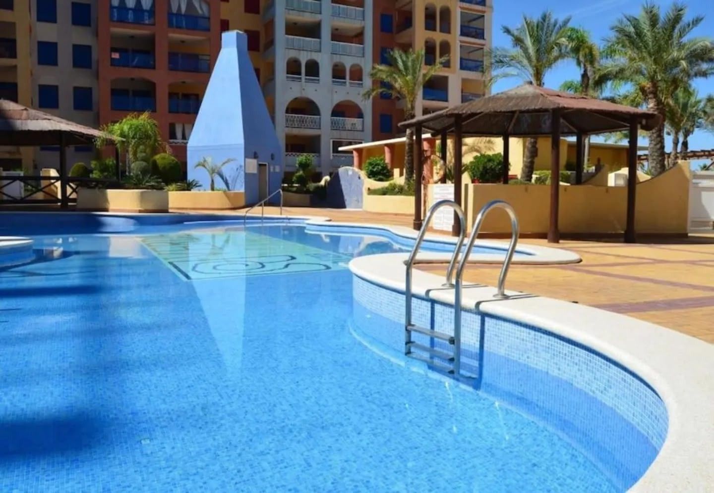 Apartamento 2 habitaciones 55m² en venta - Playa honda - foto 2