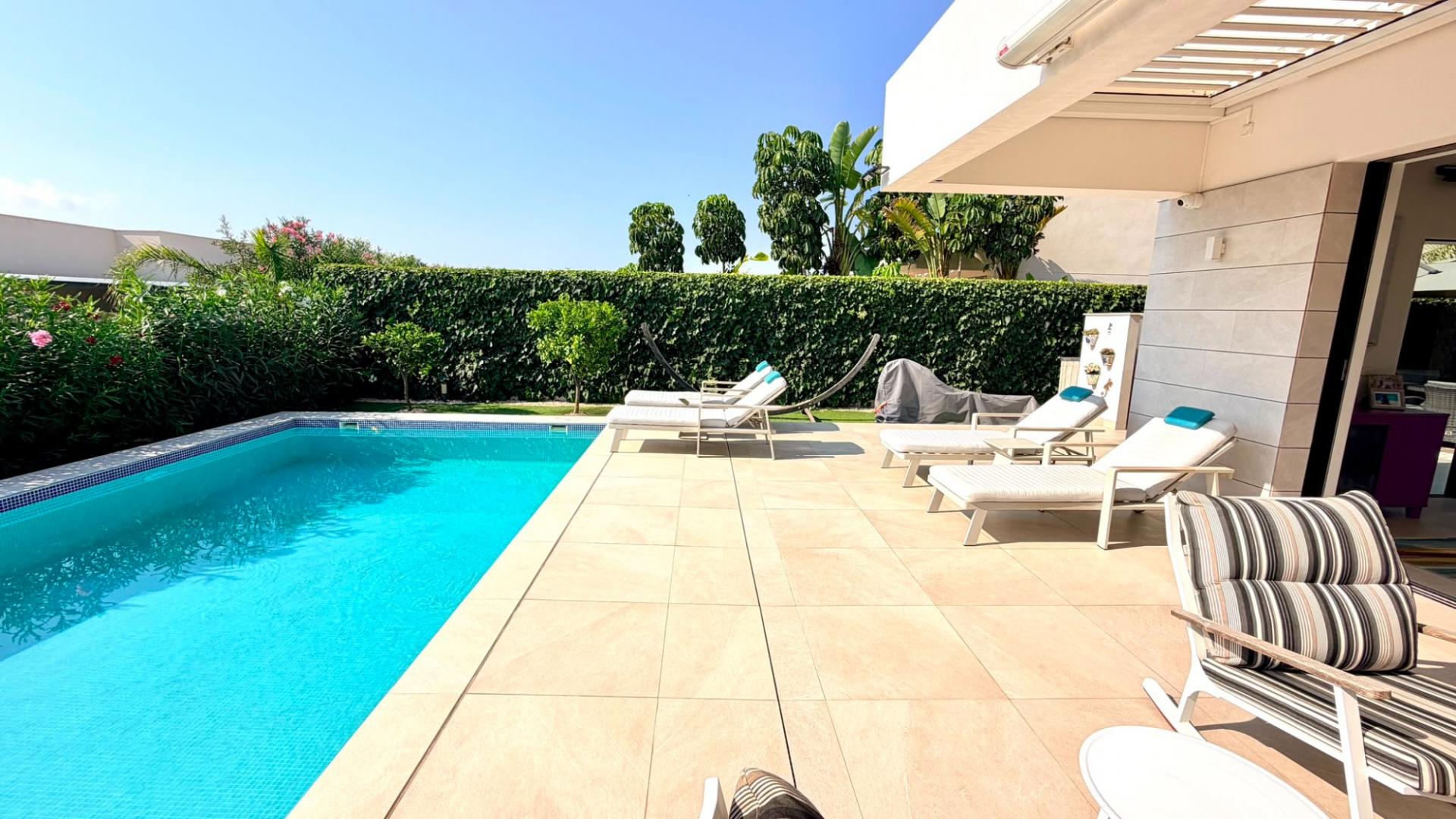 Chalet 4 habitaciones 159m² en venta - Costa blanca sur - foto 11