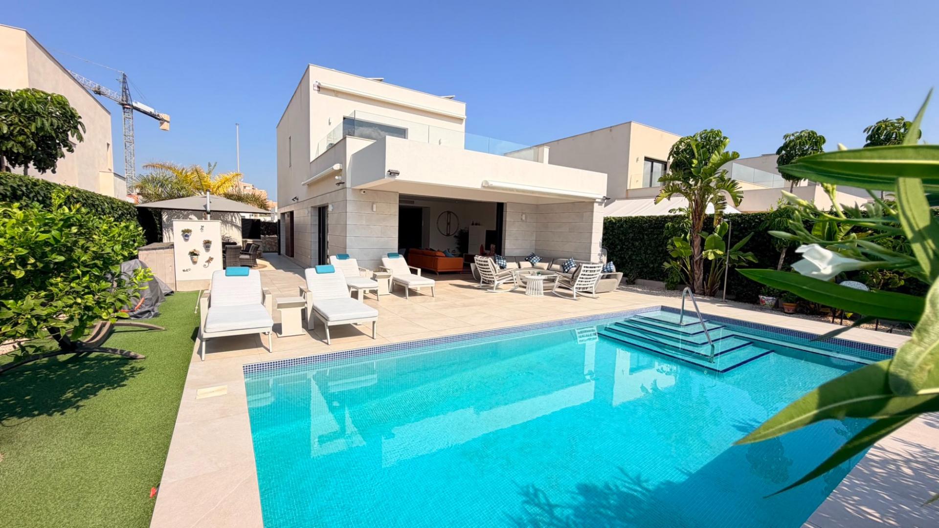 Chalet 4 habitaciones 159m² en venta - Costa blanca sur - foto 48