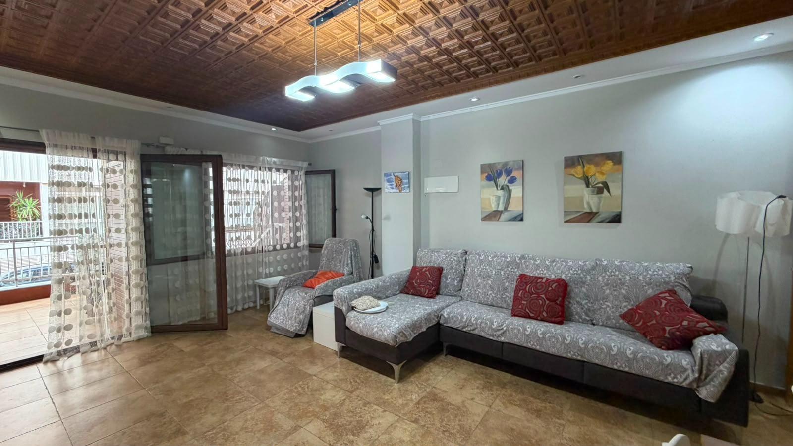 BAJO ALTO DE 3 HAB, 1 BAÑO Y 1 ASEO REFORMADO CON VISTAS LAT