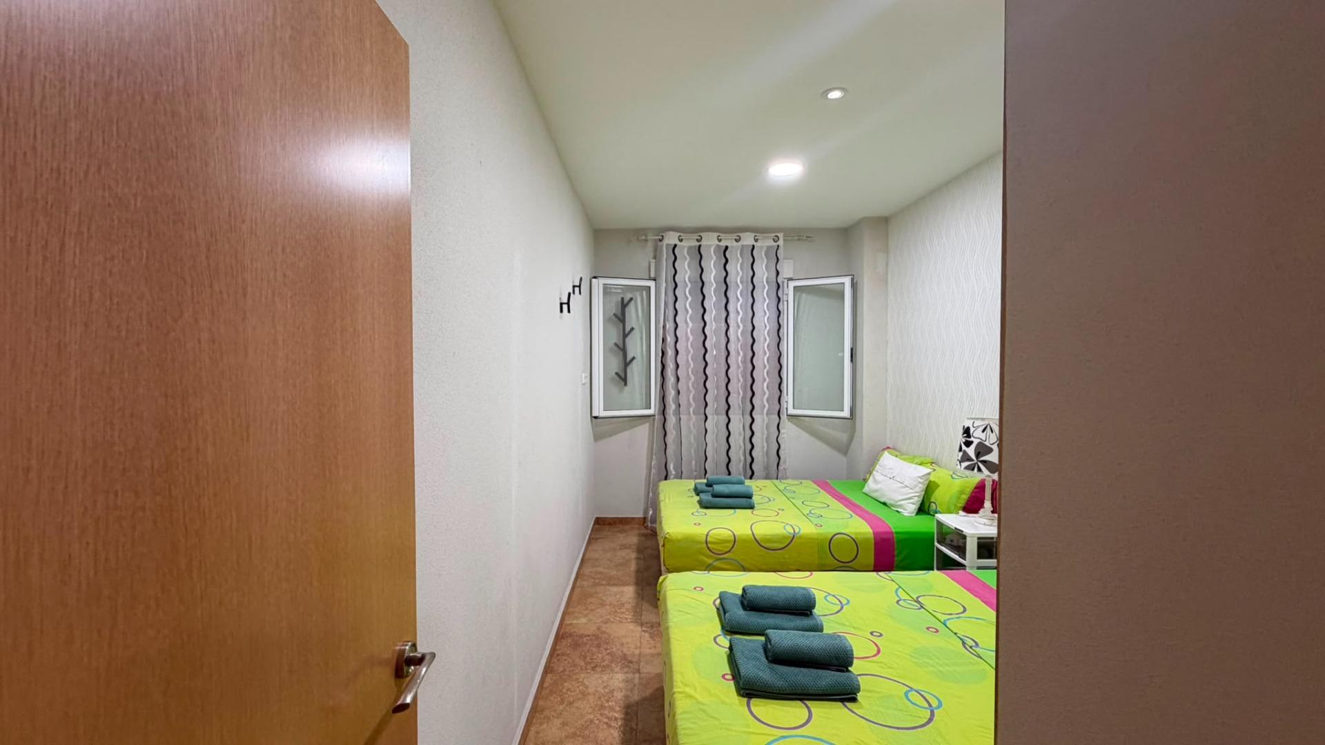 BAJO ALTO DE 3 HAB, 1 BAÑO Y 1 ASEO REFORMADO CON VISTAS LAT - foto 14