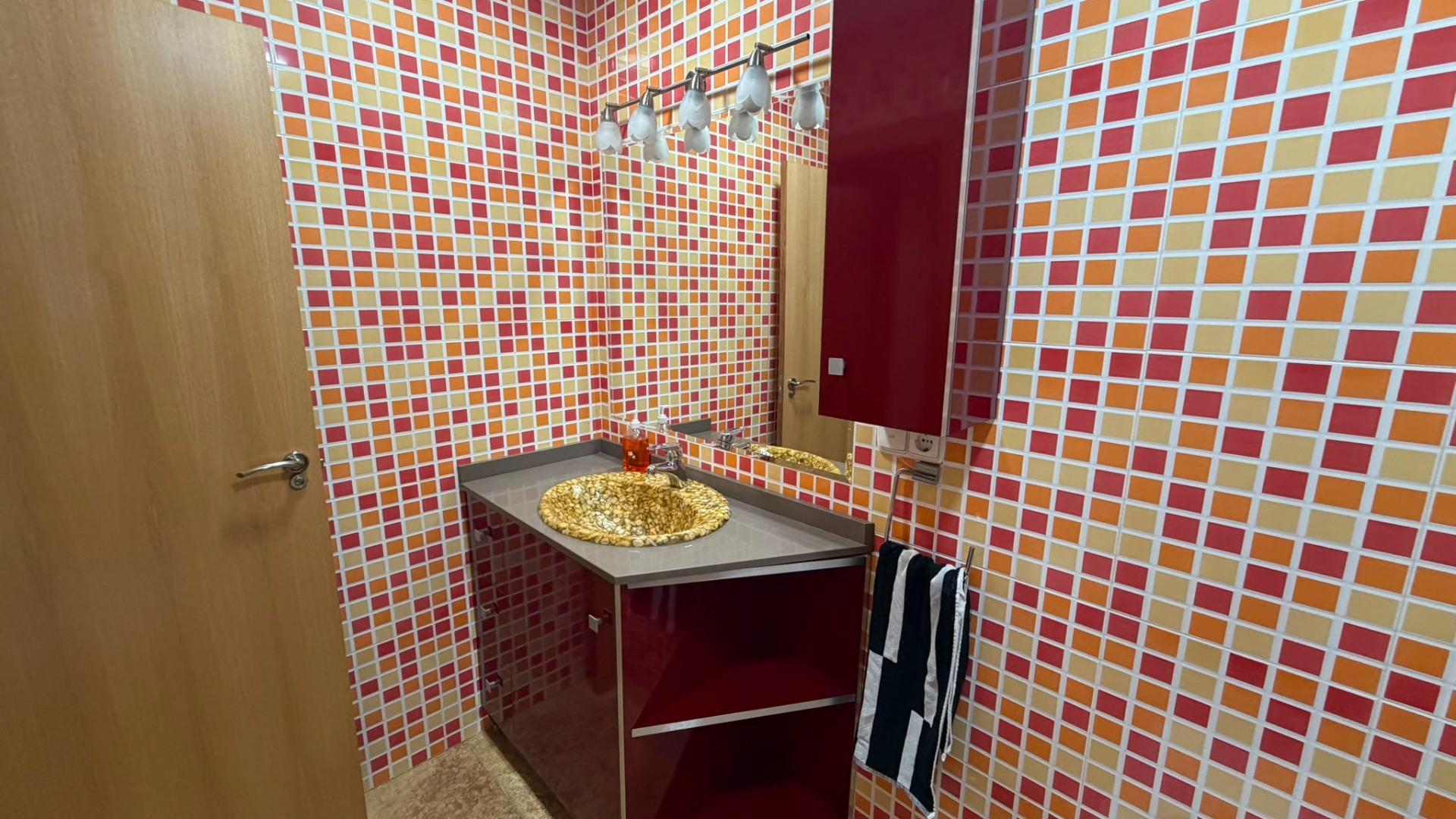 BAJO ALTO DE 3 HAB, 1 BAÑO Y 1 ASEO REFORMADO CON VISTAS LAT - foto 25