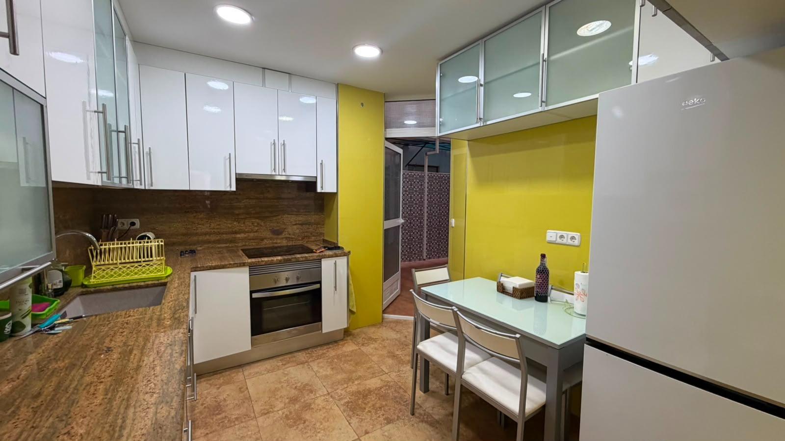 BAJO ALTO DE 3 HAB, 1 BAÑO Y 1 ASEO REFORMADO CON VISTAS LAT - foto 7