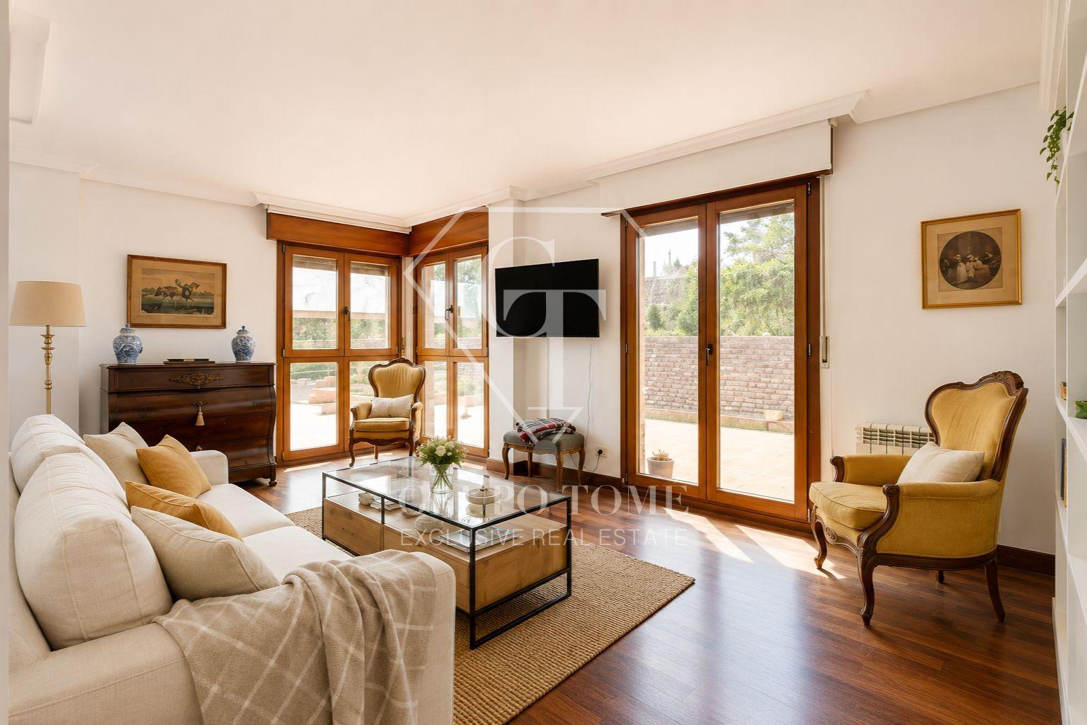 Amplia vivienda en Aiete con una excepcional terraza de 328  - foto 4