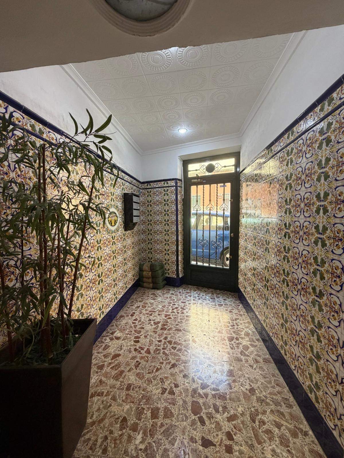 Amplio y Luminoso Piso en Campoamor, Alicante por €270.000 - foto 2
