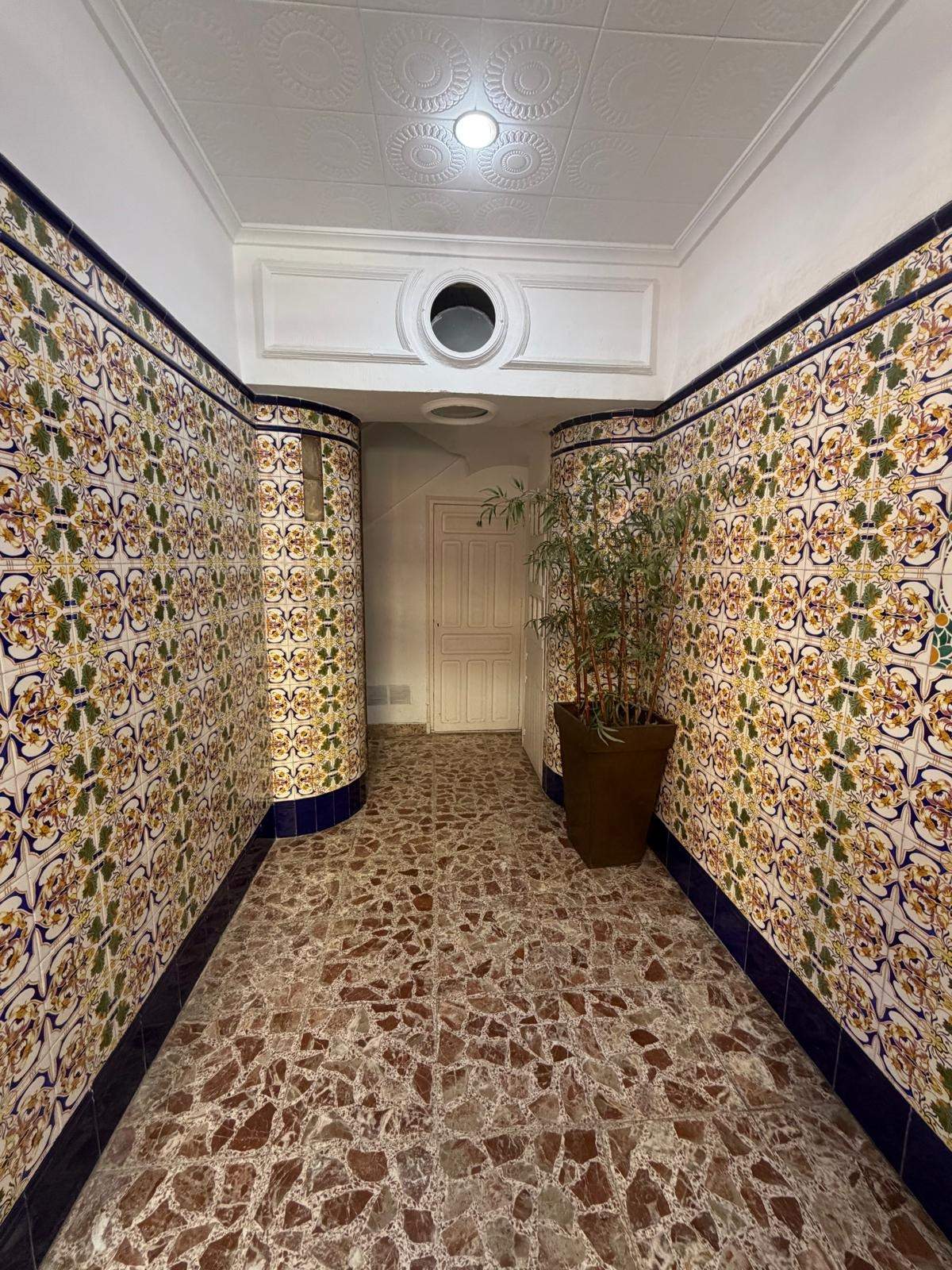 Amplio y Luminoso Piso en Campoamor, Alicante por €270.000 - foto 3