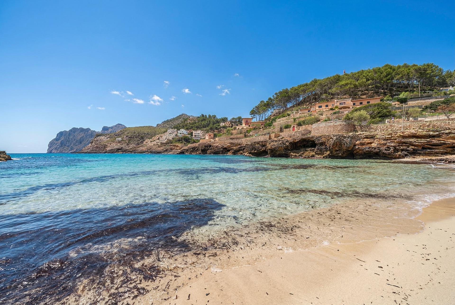 Primer piso frente al mar con azotea de 76m2 en Cala San Vic - foto 17