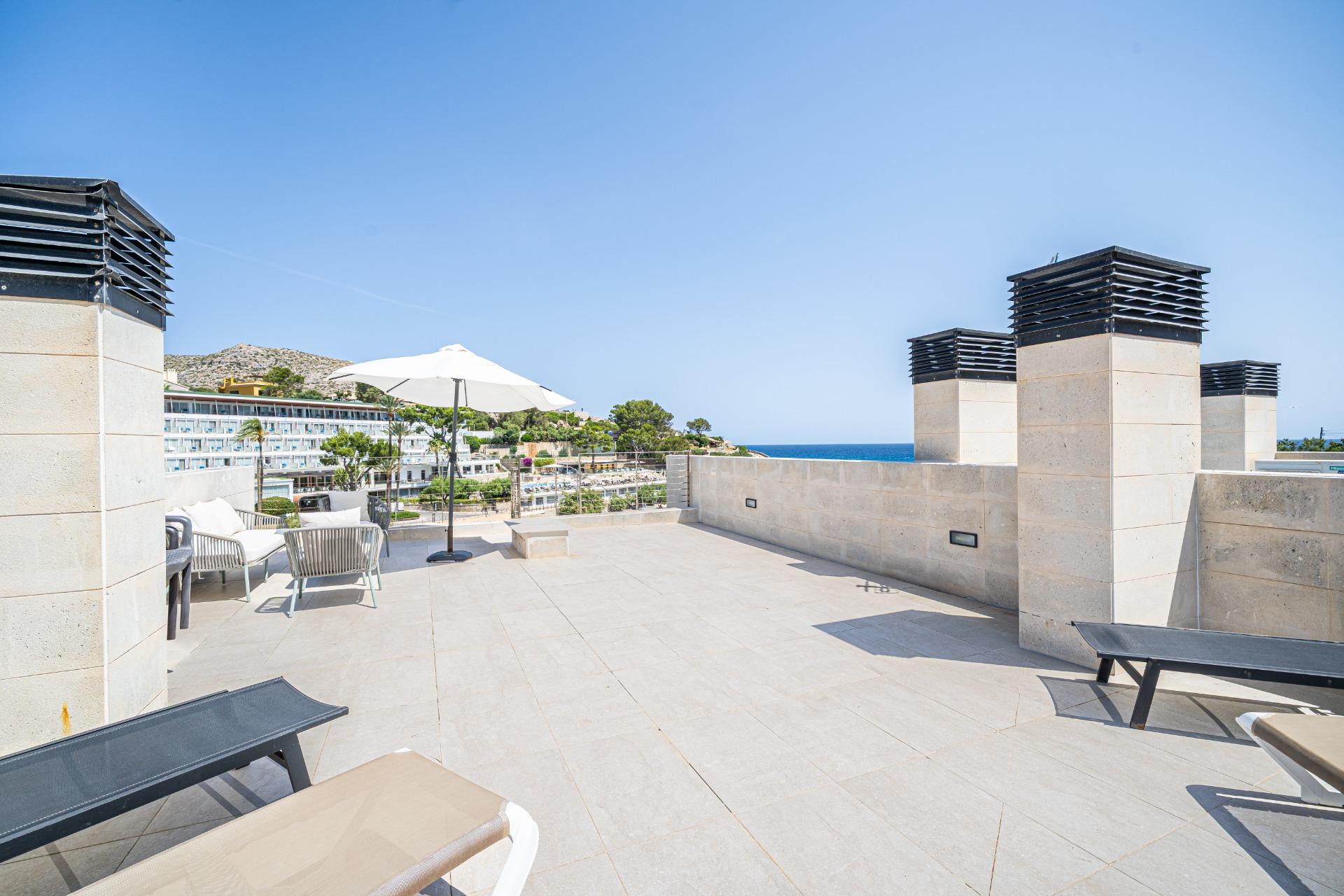 Primer piso frente al mar con azotea de 76m2 en Cala San Vic - foto 39