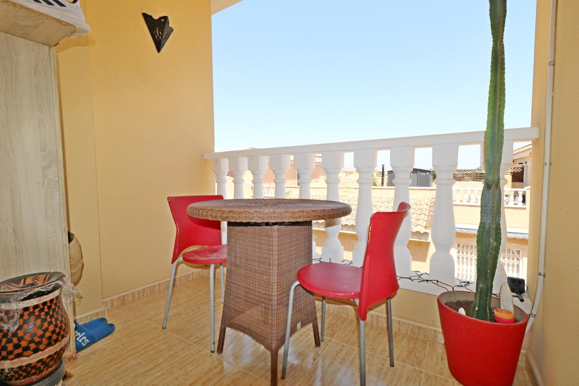 Ático de 2 dormitorios con piscina, ascensor y espectacular  - foto 16