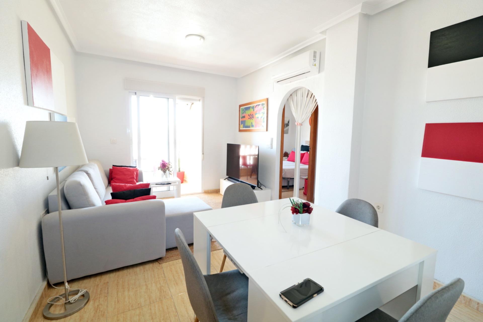 Ático de 2 dormitorios con piscina, ascensor y espectacular  - foto 19