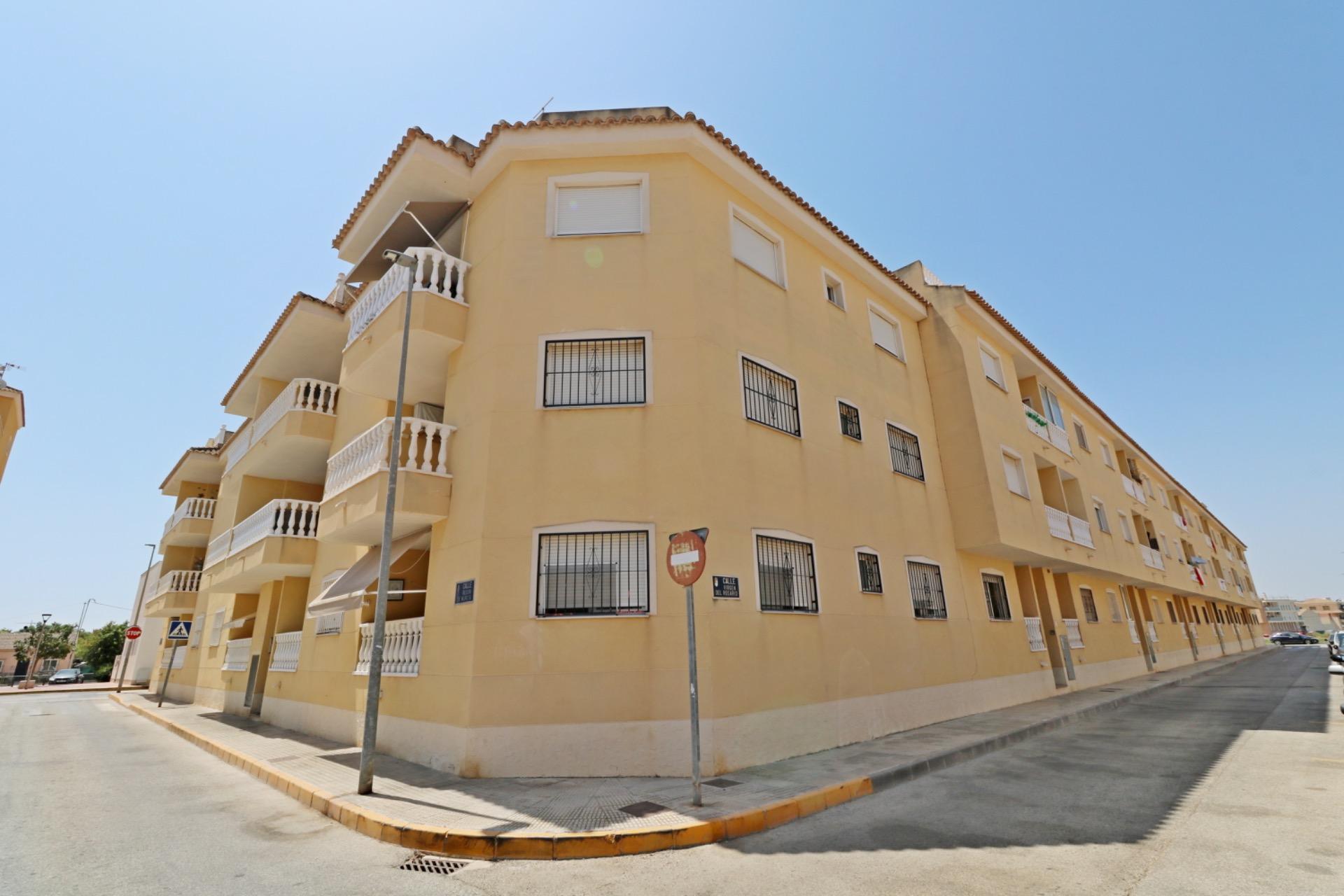 Ático de 2 dormitorios con piscina, ascensor y espectacular  - foto 24