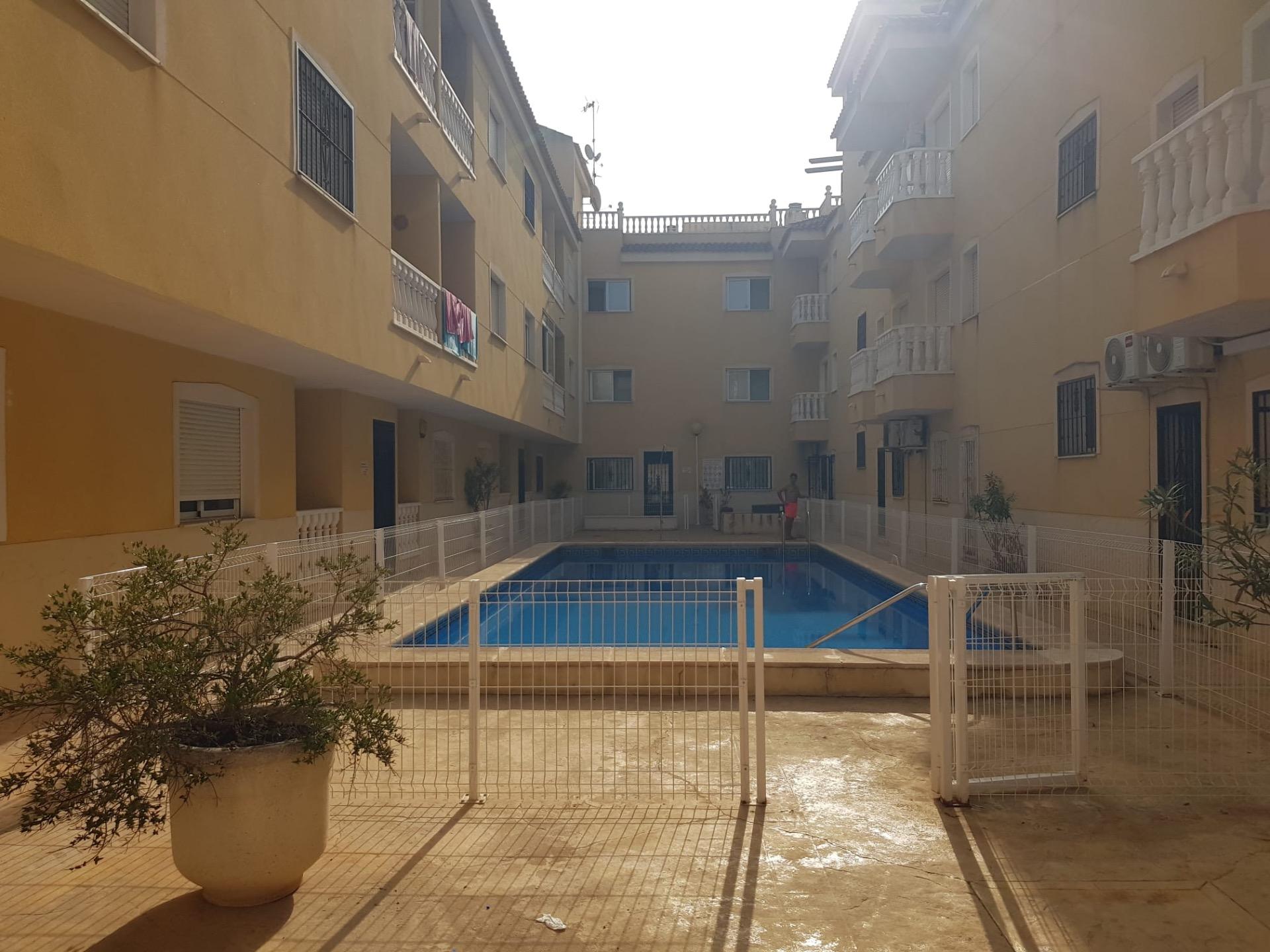 Ático de 2 dormitorios con piscina, ascensor y espectacular  - foto 26