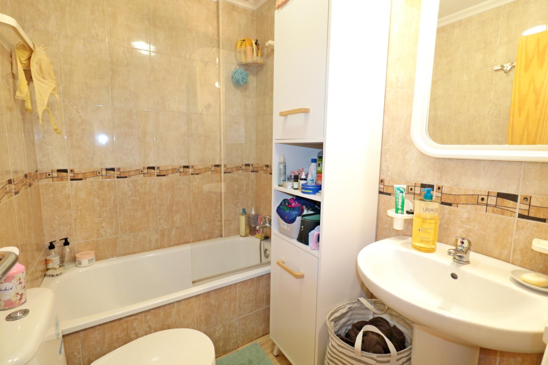 Ático de 2 dormitorios con piscina, ascensor y espectacular  - foto 10