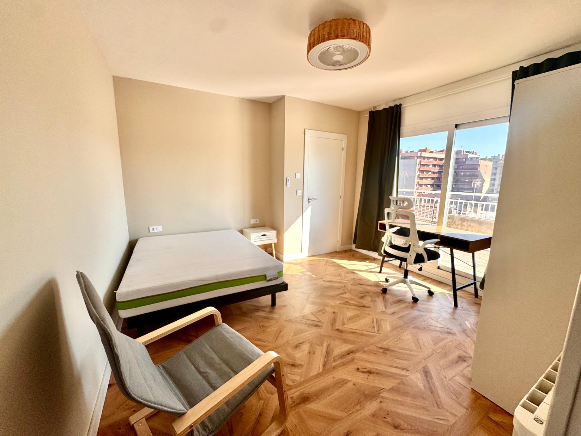 Habitación en alquiler para estudiantes en Manresa – a 7 min - foto 7
