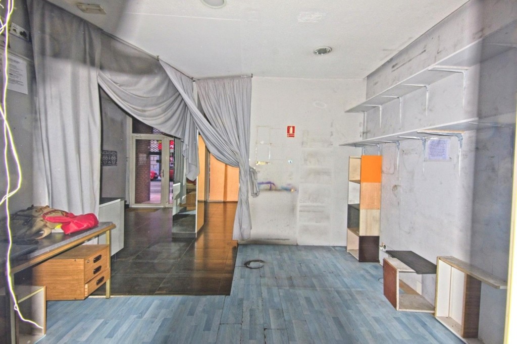 LOCAL EN AV. SUERO DE QUIÑONES (CENTRO DE LEÓN) - foto 3