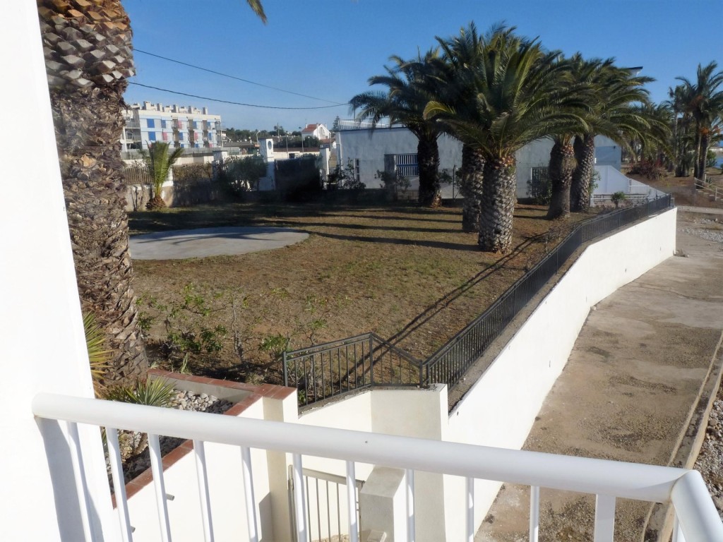 EXCLUSIVA VILLA A LA ORILLA DEL MAR! Oportunidad. - foto 18