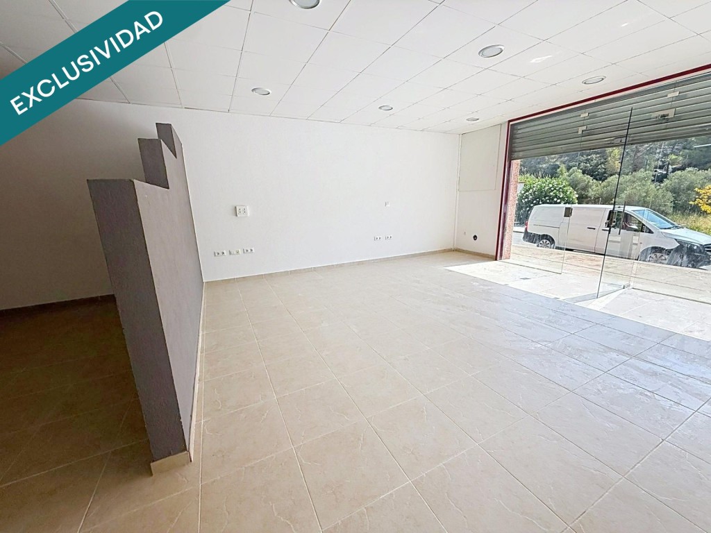 Local 64m² con aseo y despacho, garaje incluido - foto 13