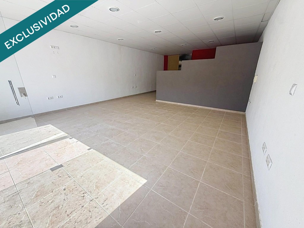 Local 64m² con aseo y despacho, garaje incluido - foto 15