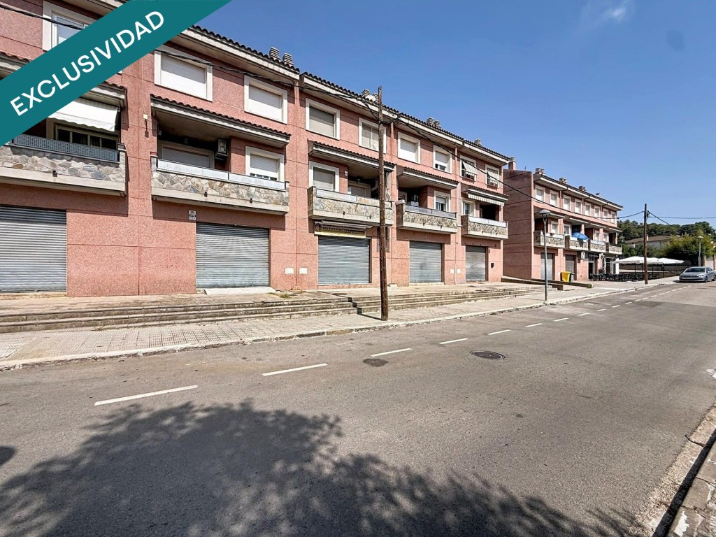 Local 64m² con aseo y despacho, garaje incluido - foto 18