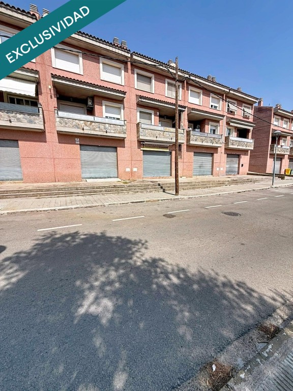 Local 64m² con aseo y despacho, garaje incluido - foto 19