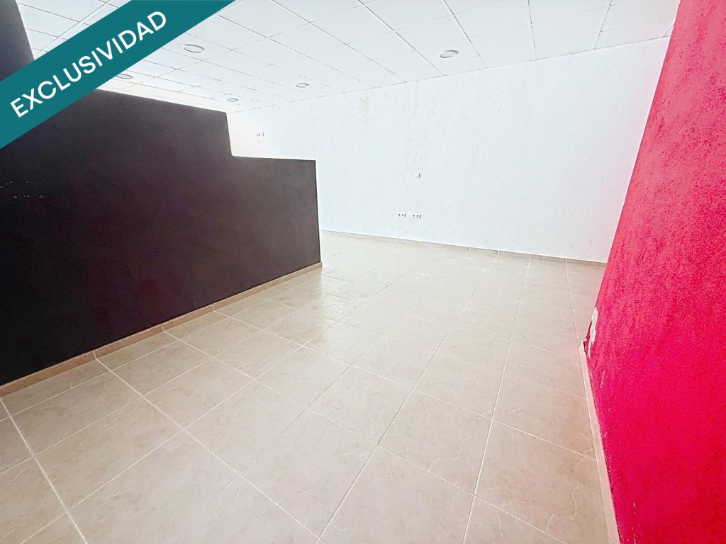 Local 64m² con aseo y despacho, garaje incluido - foto 10