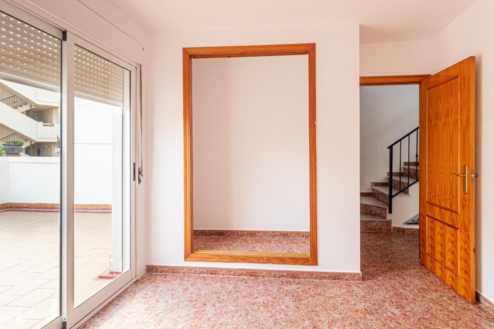 CASA ADOSADA DE 3 habitaciones CON SOLARIUM PRIVADO | LA FLO - foto 13