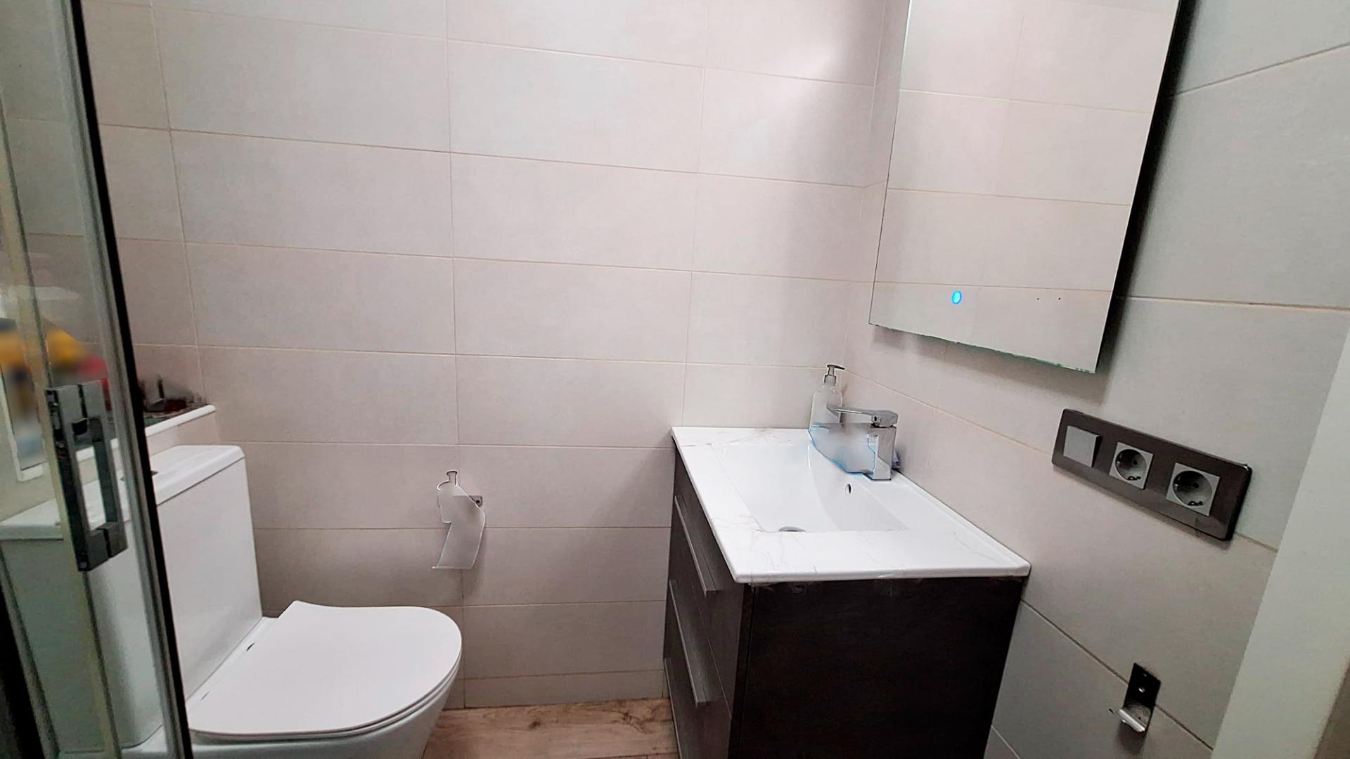 ¡¡ PISO AMUEBLADO CERCA DE AVDA. BARCELONA PARA ENTRAR A VIV - foto 8