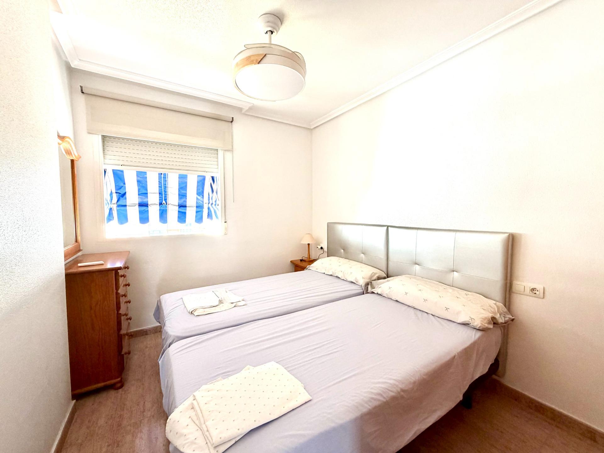 Amplio apartamento en alquiler a solo 250 metros de la Playa - foto 8