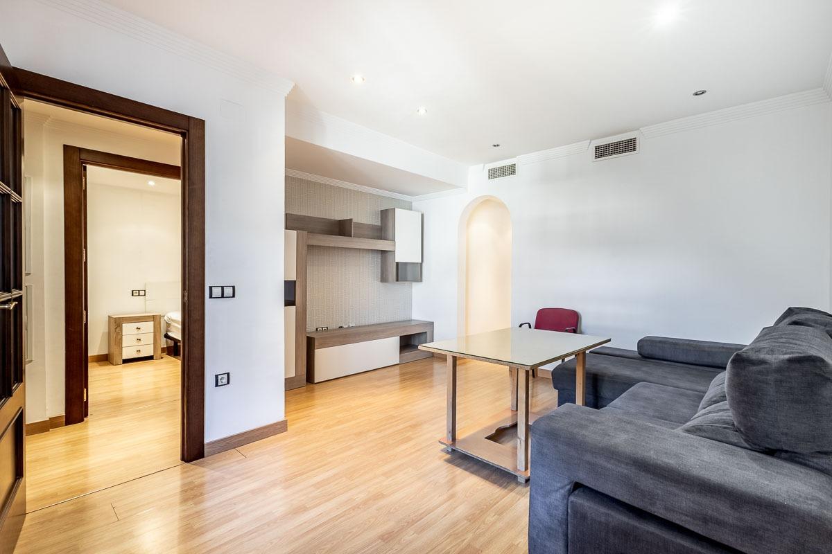 ¡Descubre tu nuevo hogar en La Zubia! ✨ - foto 3