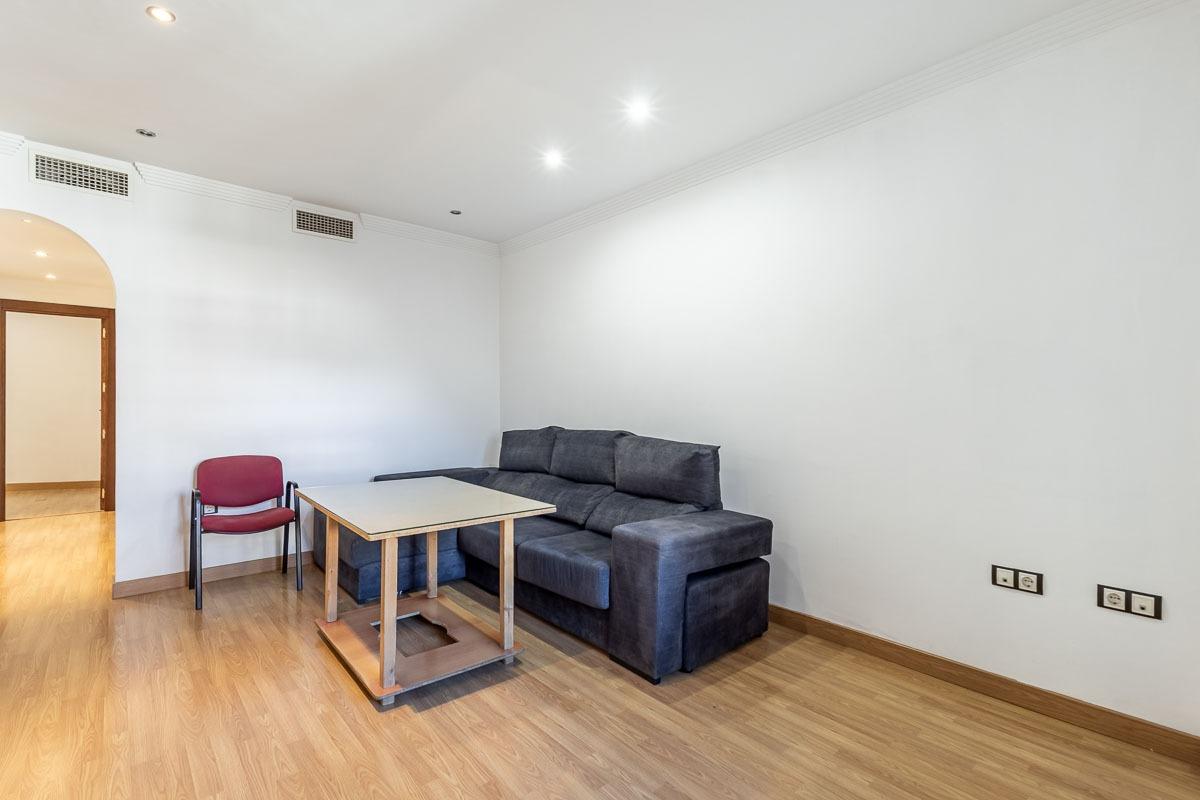 ¡Descubre tu nuevo hogar en La Zubia! ✨ - foto 5