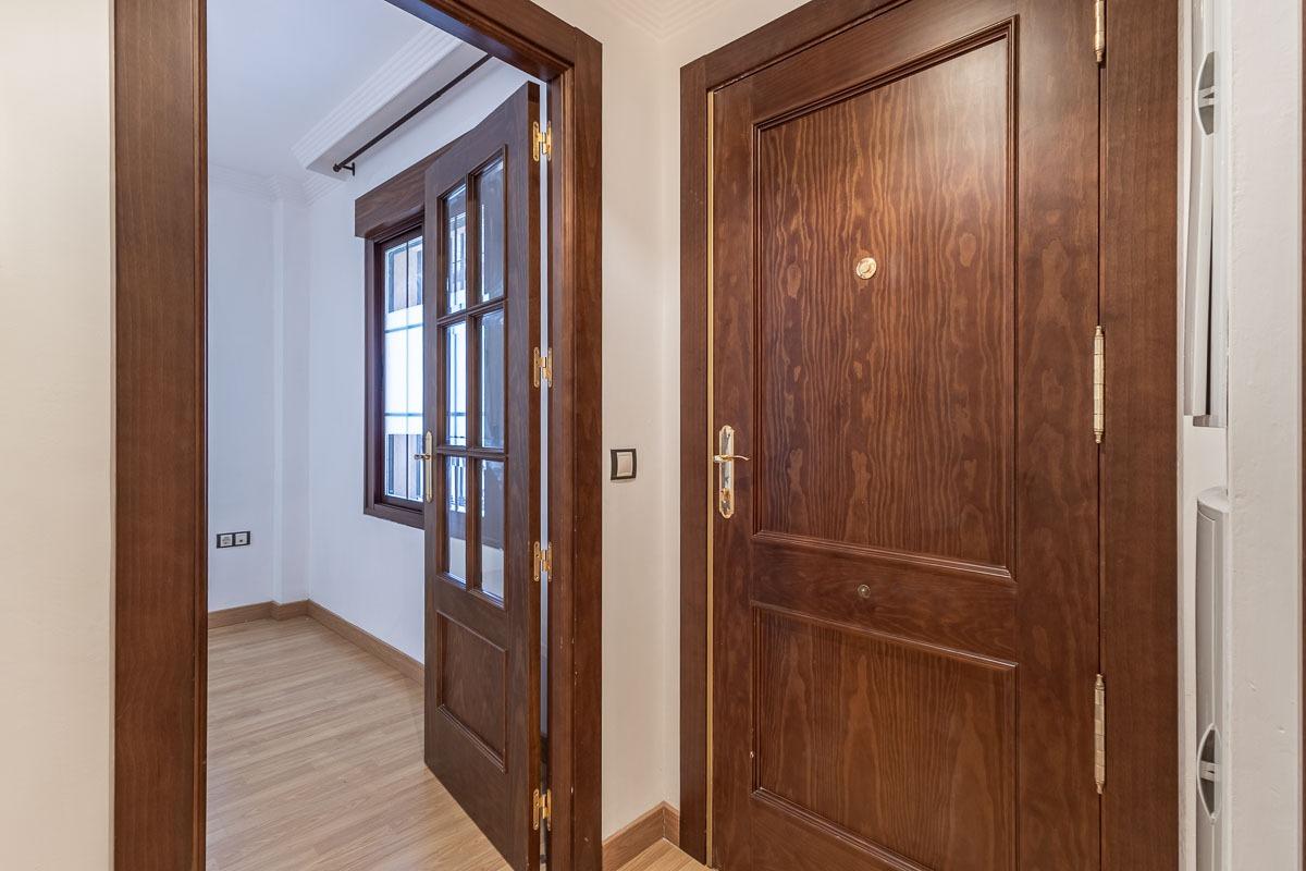 ¡Descubre tu nuevo hogar en La Zubia! ✨ - foto 9
