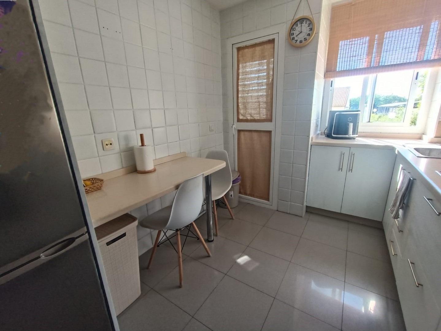 Piso en zona El Juncal - foto 18