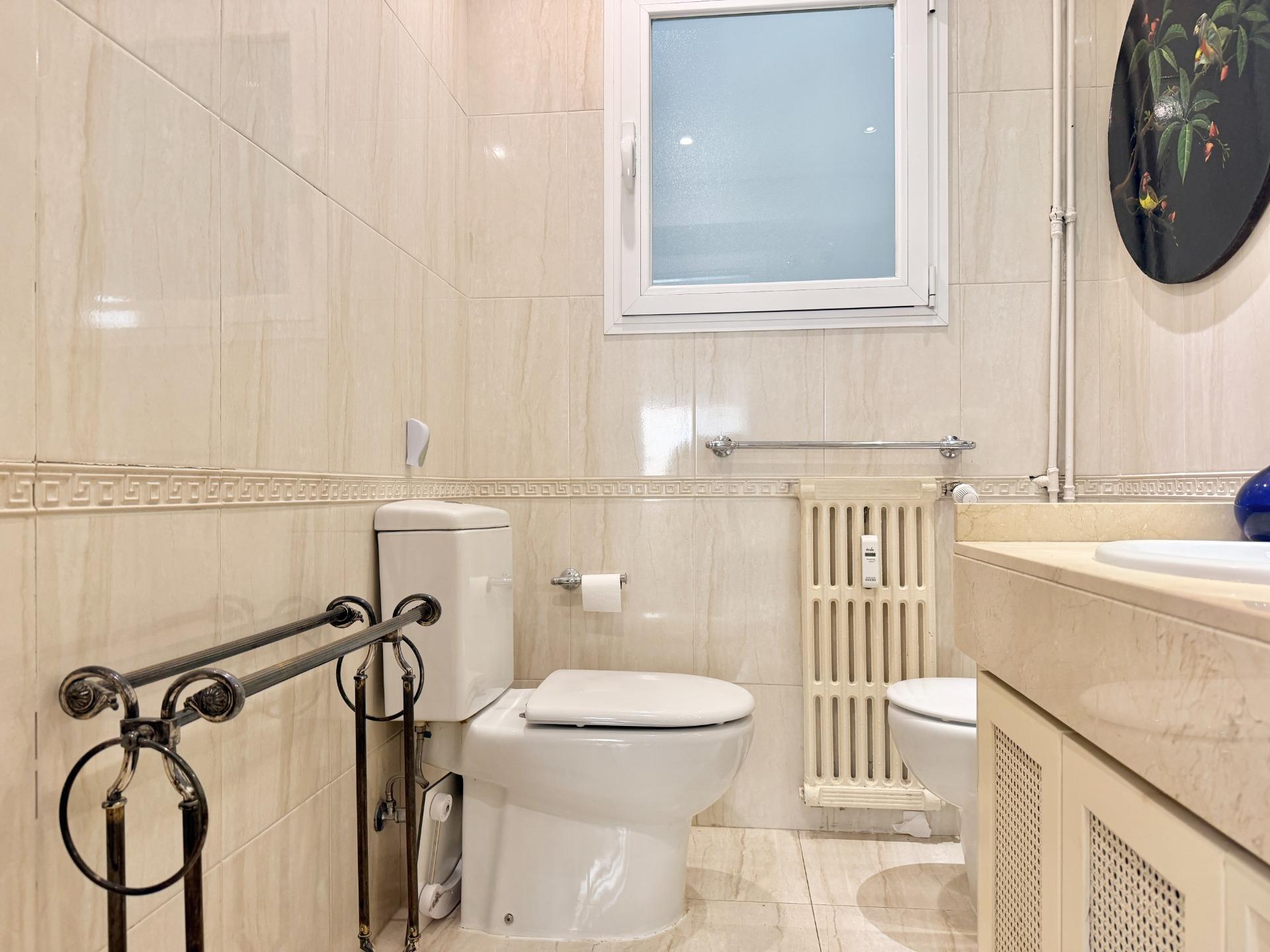 ^**^EXCLUSIVO PISO DE 140 M2, MUY LUMINOSO Y TRANQUILO EN EL - foto 40