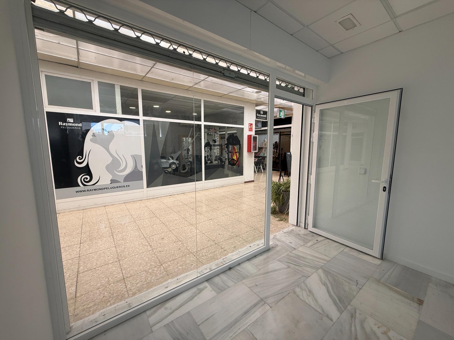 ^**^LOCAL COMERCIAL REFORMADO CON GRAN ESCAPARATE Y MÚLTIPLE - foto 40