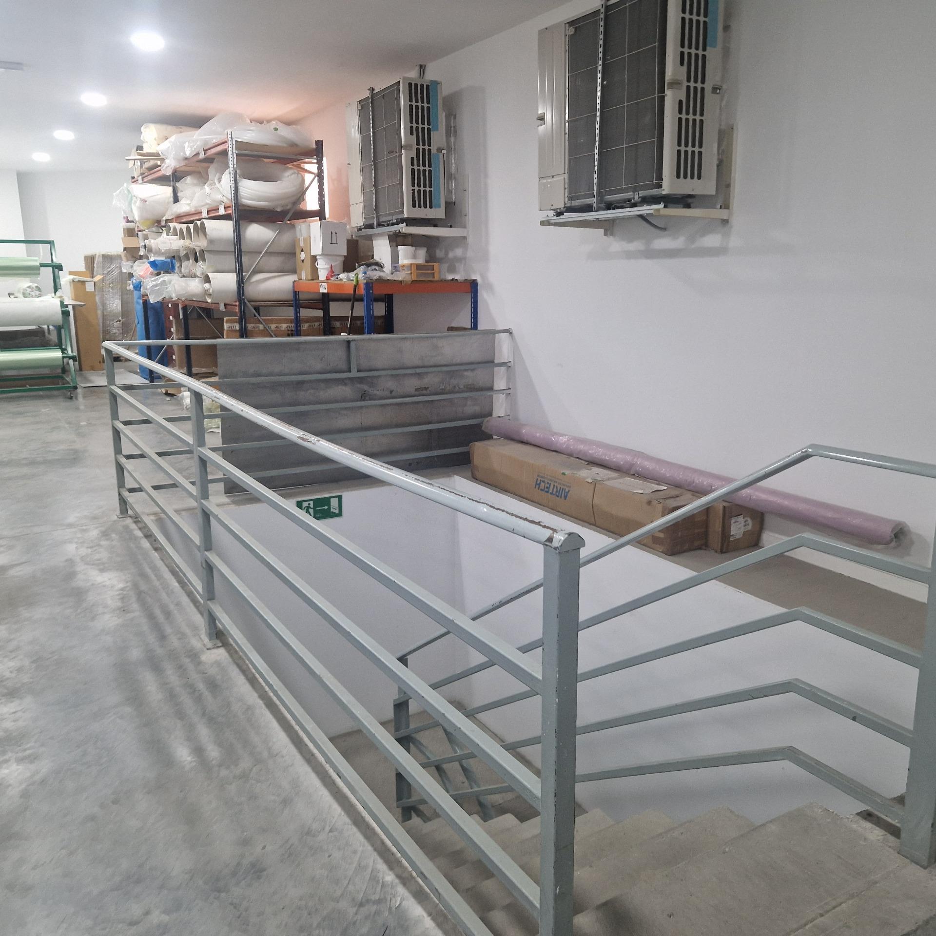 Espléndida Nave Industrial de 700 m2 en Perfecto Estado - foto 11