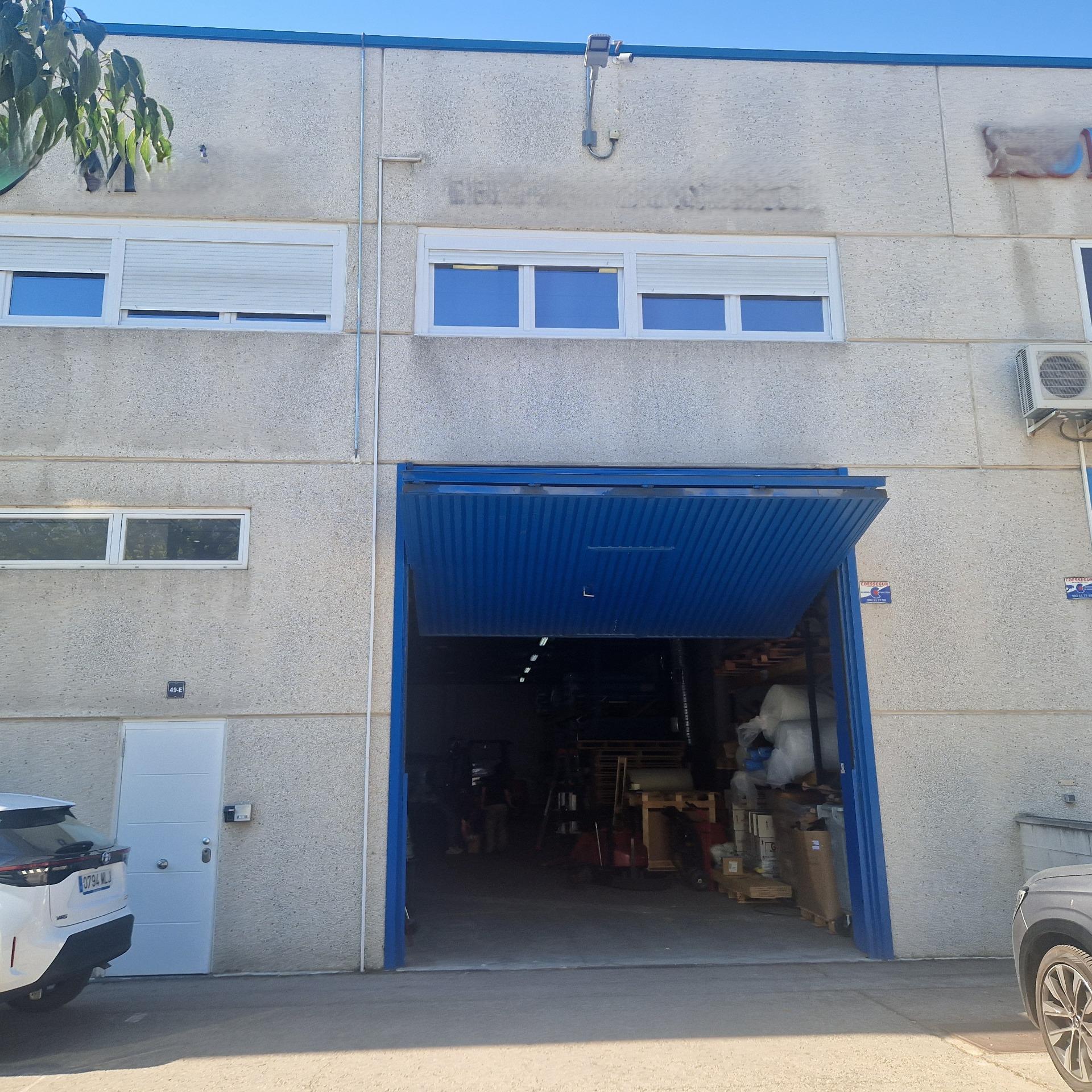 Espléndida Nave Industrial de 700 m2 en Perfecto Estado - foto 18