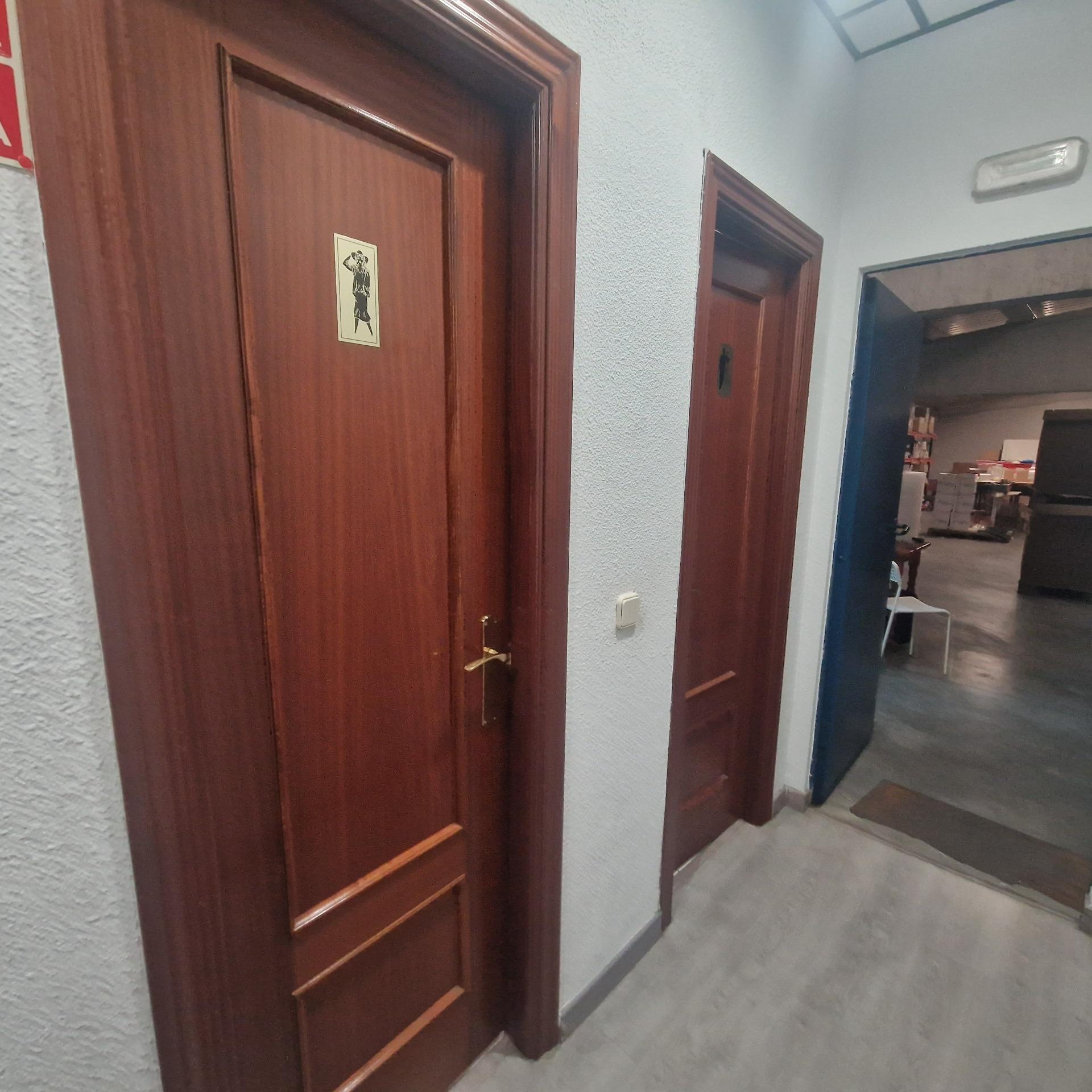 Espléndida Nave Industrial de 700 m2 en Perfecto Estado - foto 10