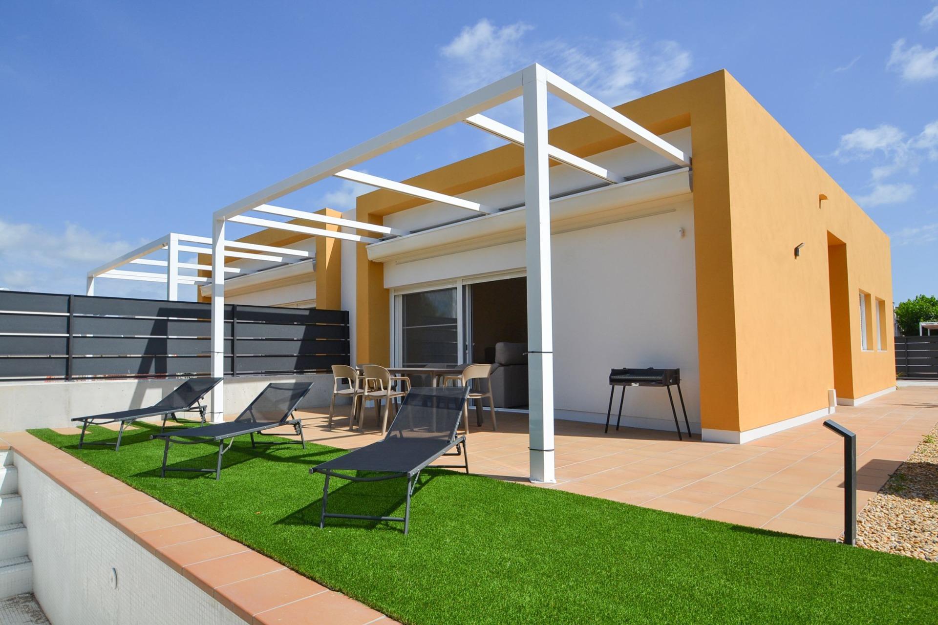 Chalets a estrenar en la playa de Riumar
