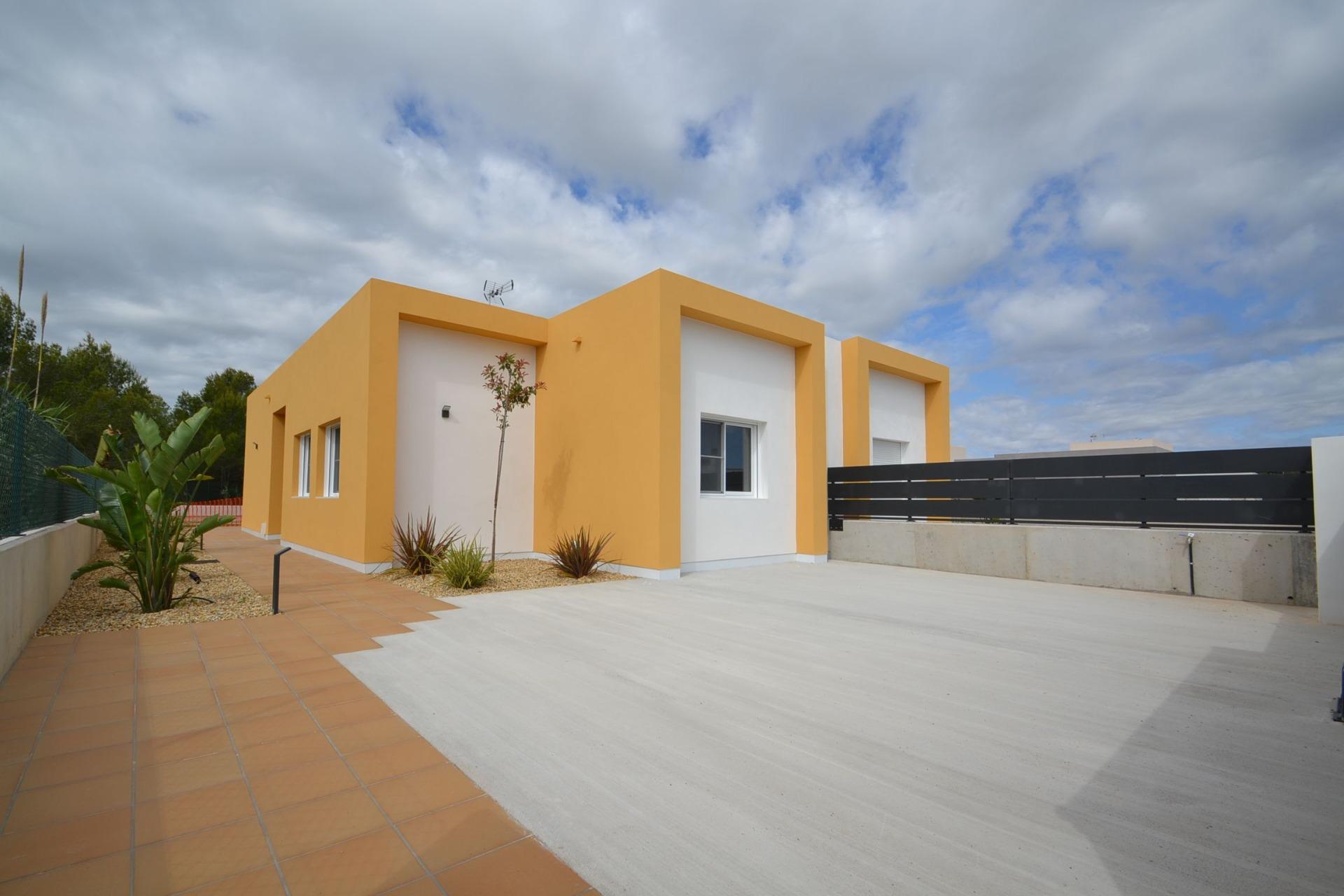 Chalets a estrenar en la playa de Riumar - foto 2