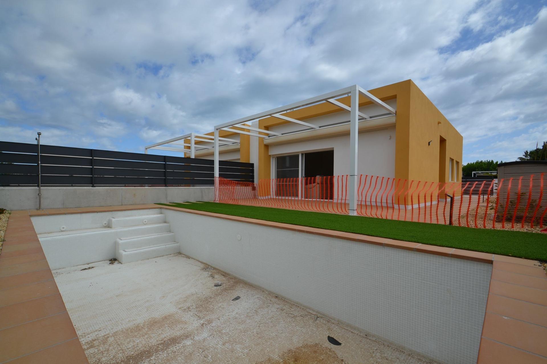 Chalets a estrenar en la playa de Riumar - foto 32