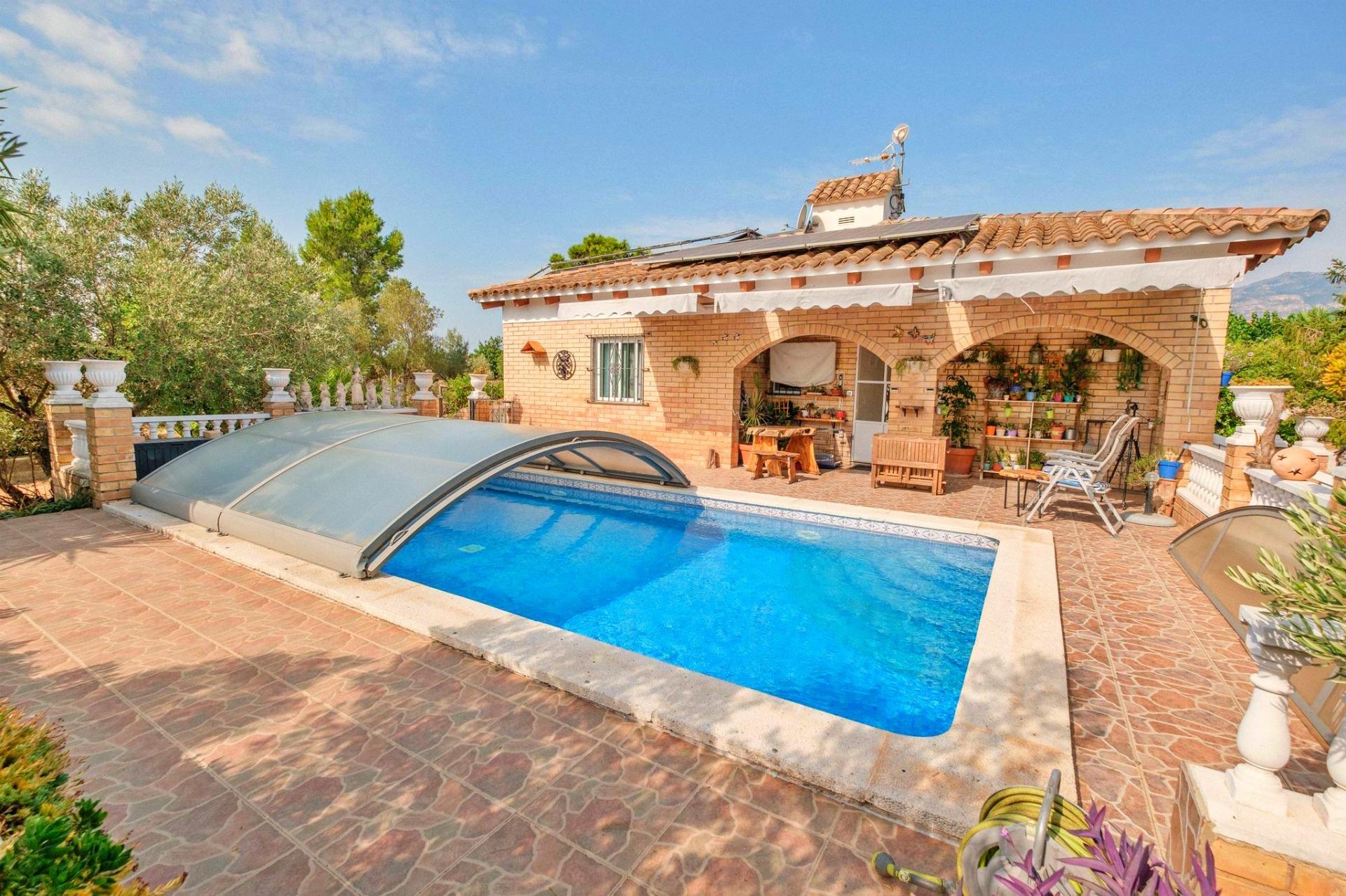 Precioso chalet en Roquetes - foto 3