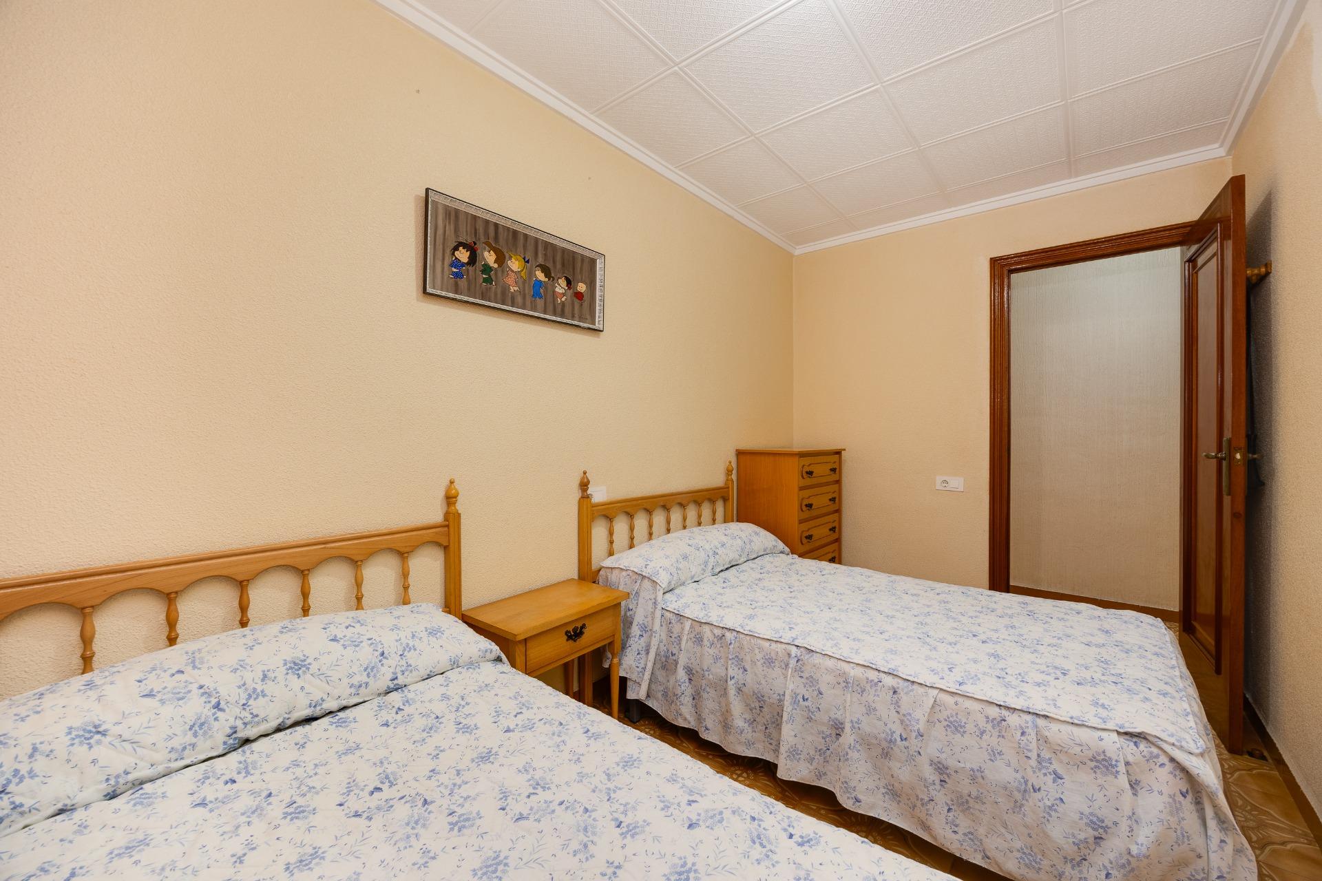 Apartamento en primera línea con vistas frontales al mar en  - foto 12