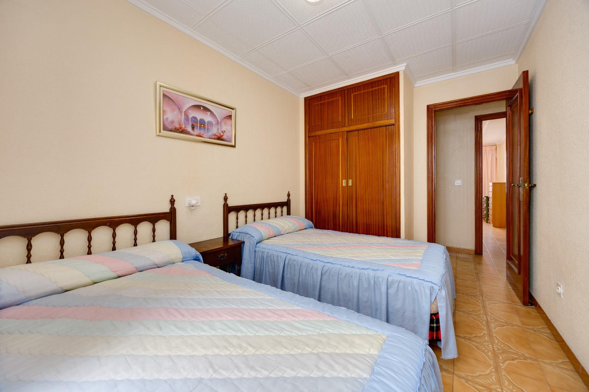 Apartamento en primera línea con vistas frontales al mar en  - foto 16