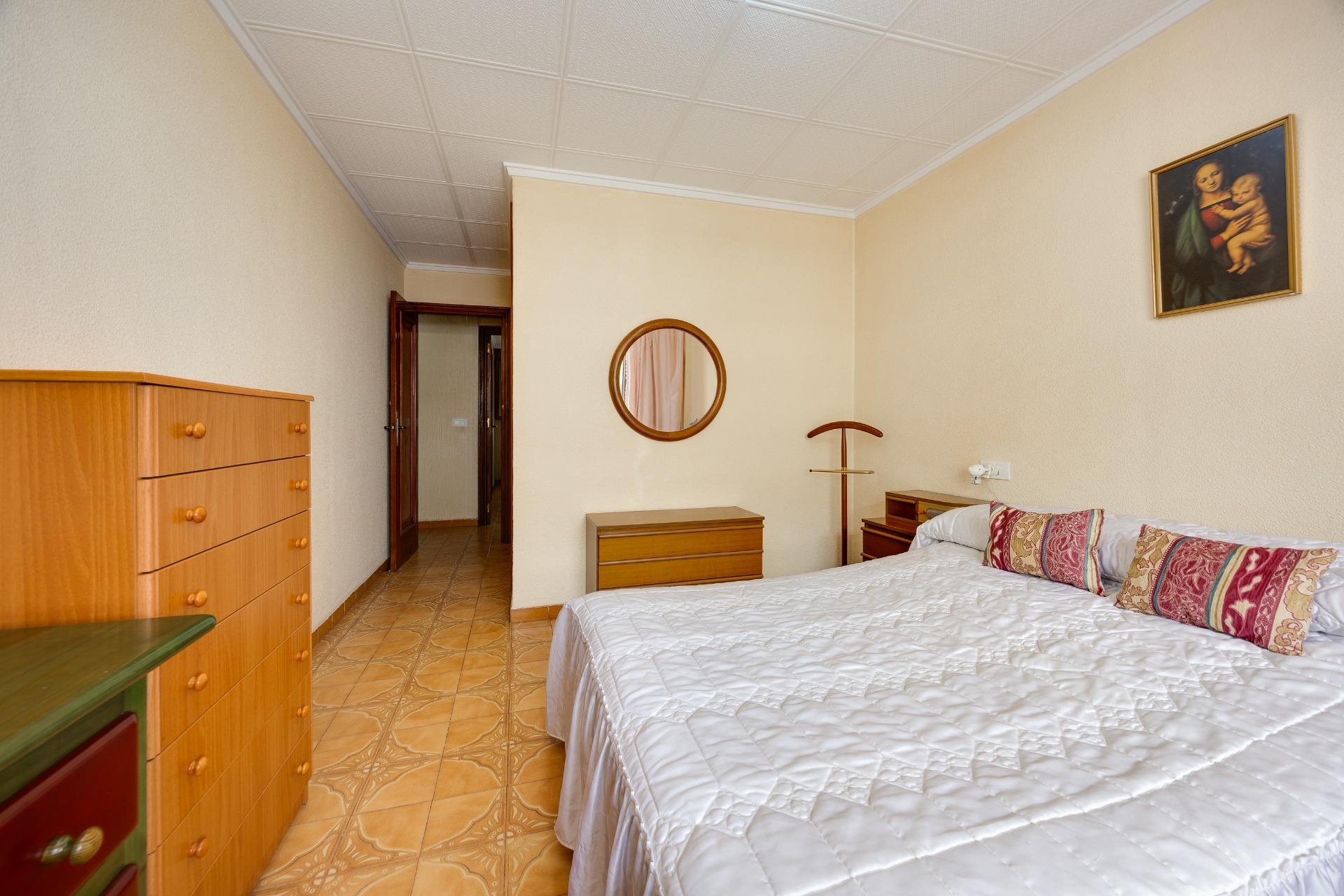Apartamento en primera línea con vistas frontales al mar en  - foto 18
